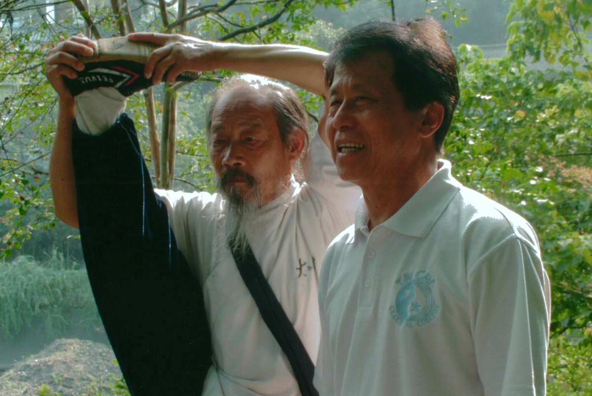 Grandmaster Eng Chor Khor and elderly Master